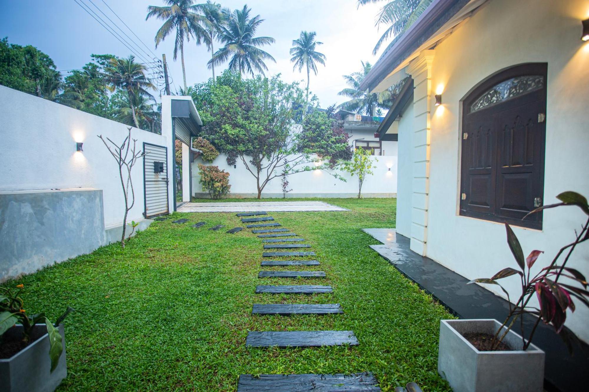 Villa Risithenmi Ahangama Exteriér fotografie