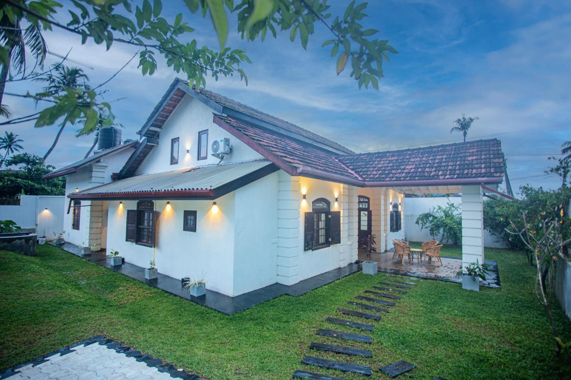 Villa Risithenmi Ahangama Exteriér fotografie